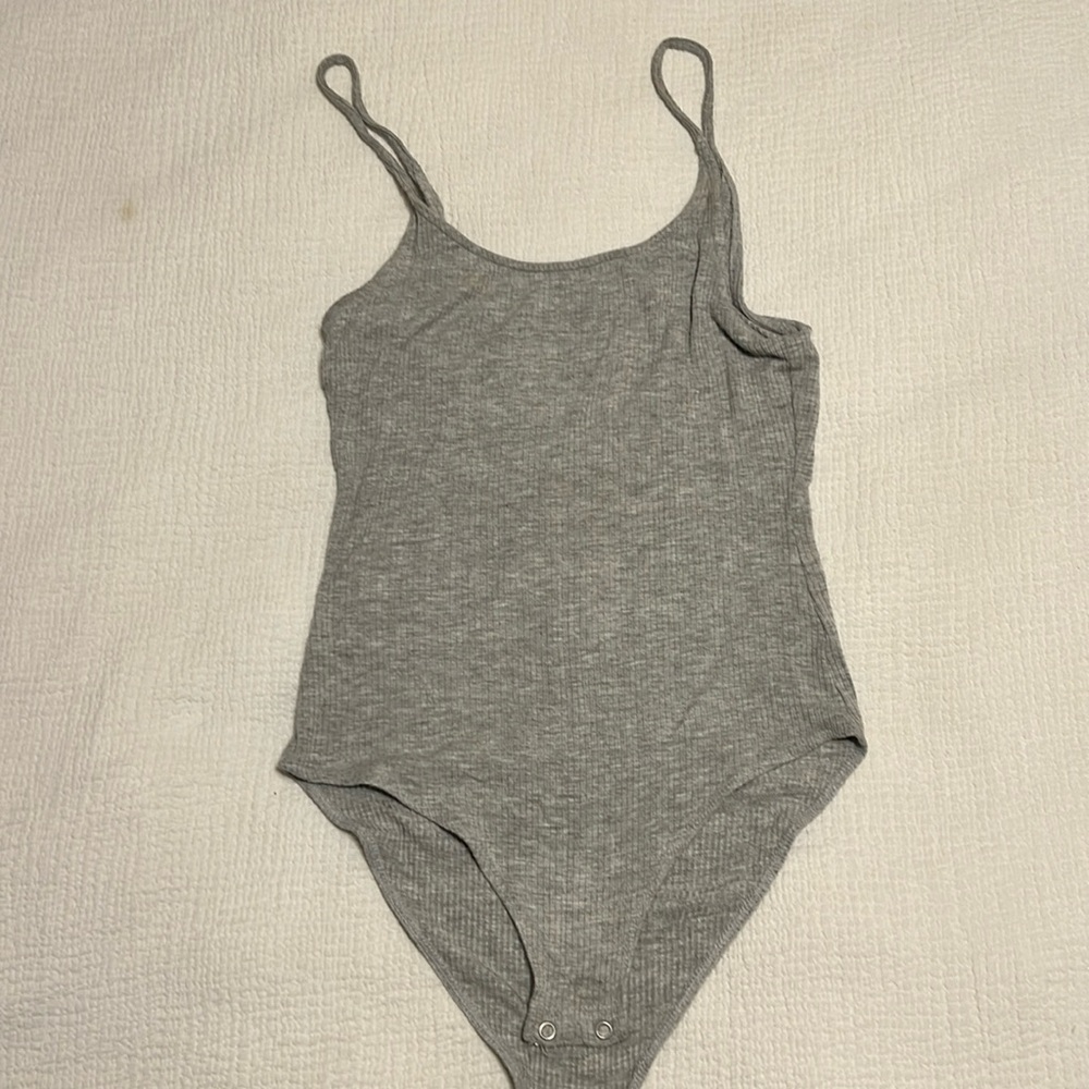 Light grey ribbed body suit - Picture 1 of 3